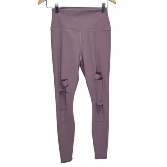 Alo High-Waist Ripped Warrior Legging Size Medium Activewear Yoga Sporty - Picture 3 of 9